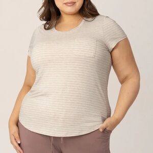 Kindred Bravely‎ Striped Oatmeal Stripe Short Sleeve Nursing T-Shirt. Large.